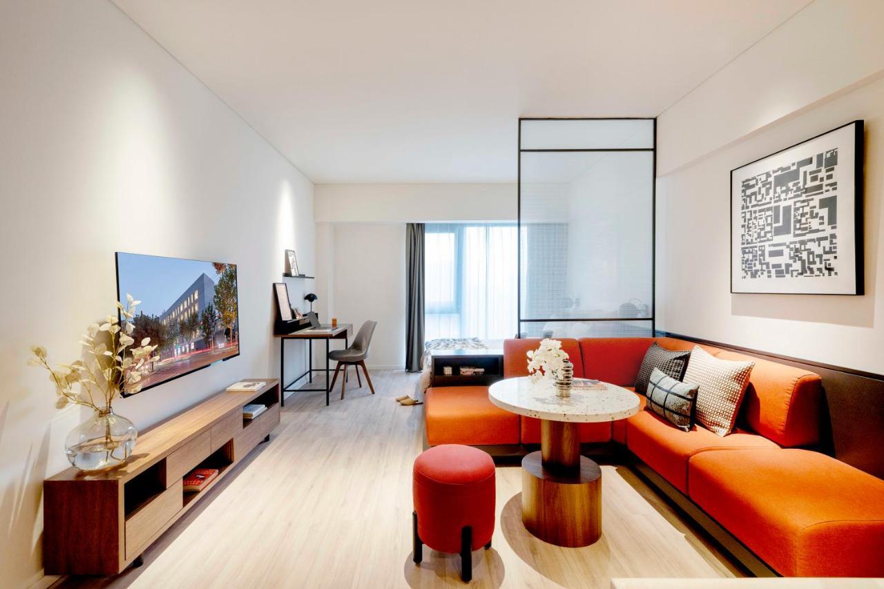 Base-Beijing Wangfujing Serviced Apartment- In Hutong &Bike Rental &Close To Forbidden City, Tian'Anmen Square &Subway Nearby &Free Coffee &Washing Machine,Kitchen &Restaurant Discount &English Speaking &High Speed Free Wifi Exteriér fotografie