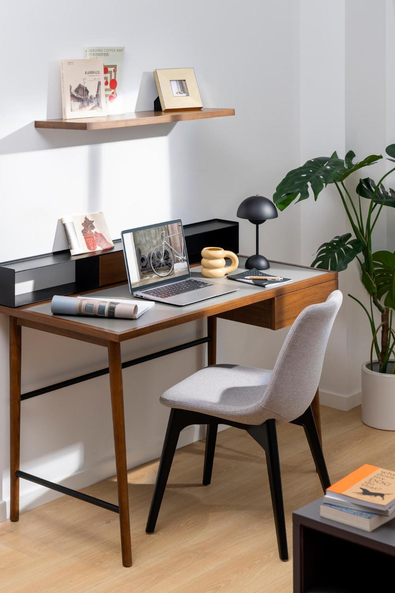 Base-Beijing Wangfujing Serviced Apartment- In Hutong &Bike Rental &Close To Forbidden City, Tian'Anmen Square &Subway Nearby &Free Coffee &Washing Machine,Kitchen &Restaurant Discount &English Speaking &High Speed Free Wifi Exteriér fotografie A home office